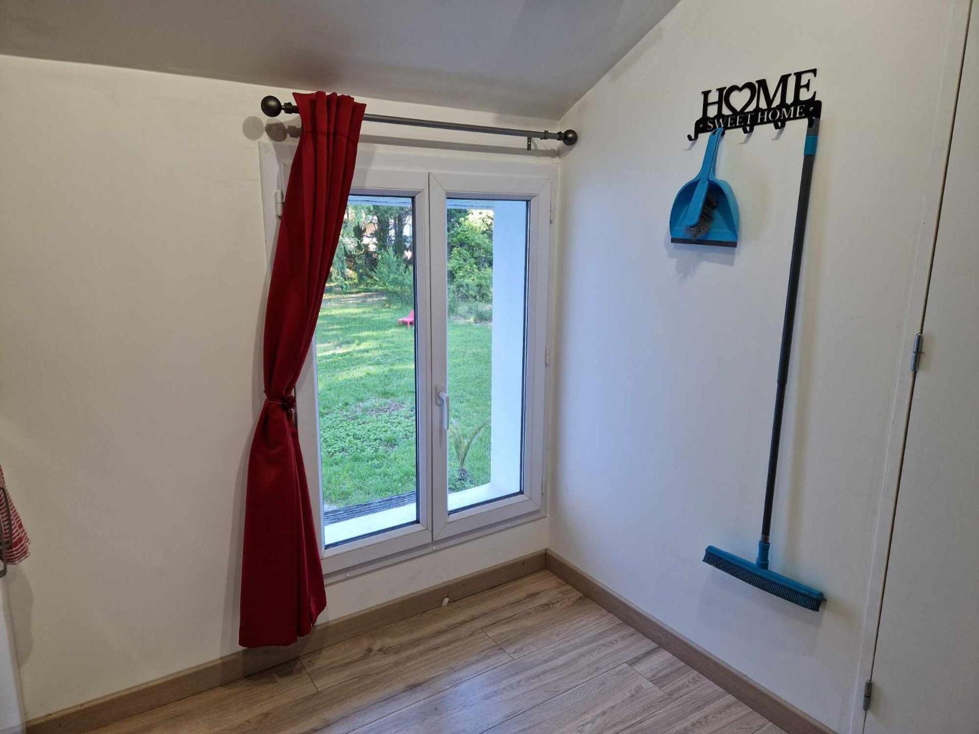09 - Joli Neuf Avec Vue Sur Jardin Arboré Et Parking Privatif Gratuit Razac-sur-lʼIsle