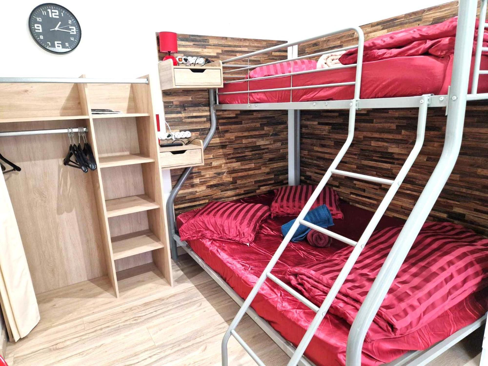 09 - Joli Neuf Avec Vue Sur Jardin Arboré Et Parking Privatif Gratuit Appartement *